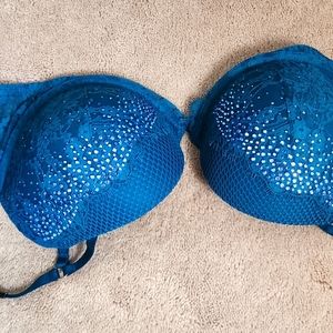 Victoria secret very sexy pushup bra 36D